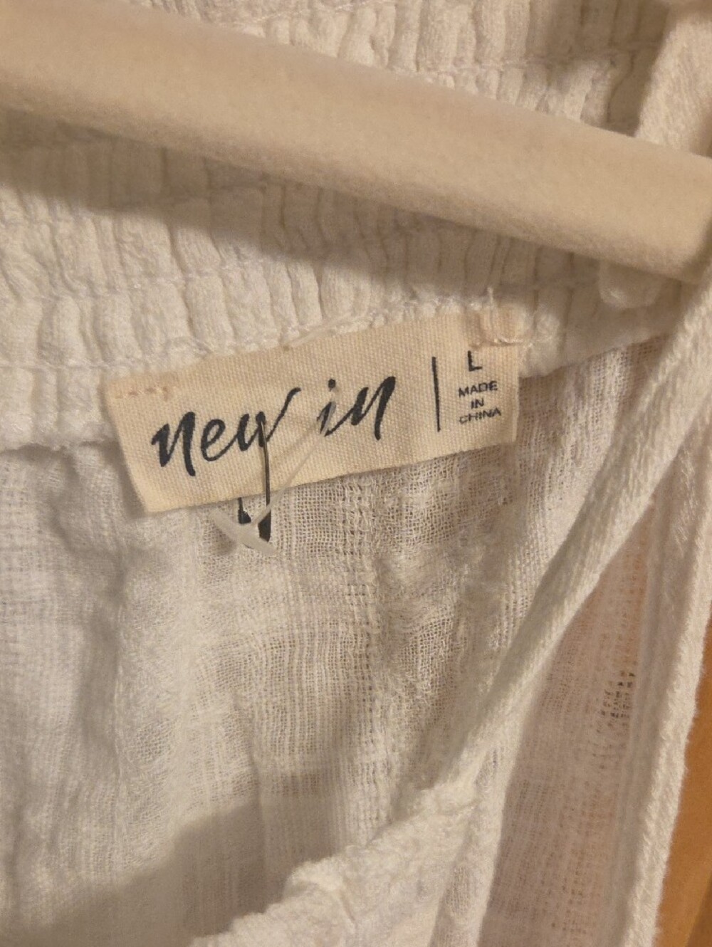Women’s White Tie-Shoulder Gauze Tank Top - Picture 2 of 4